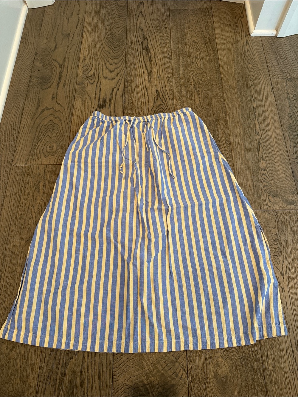 Universal Thread Blue and White Vertical Stripe Drawstring Midi Skirt